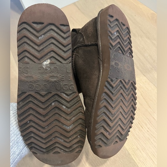 UGG Ankle Boot - Picture 4 of 5